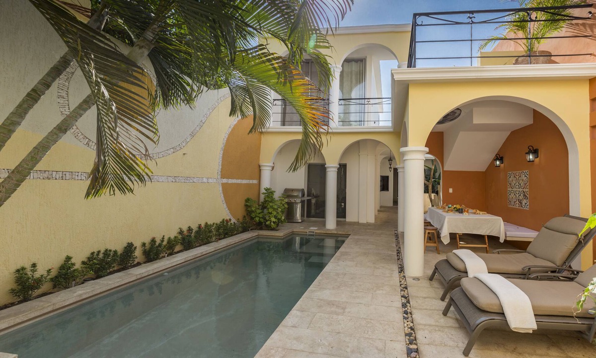 Villa Merida | Barrio de Santiago