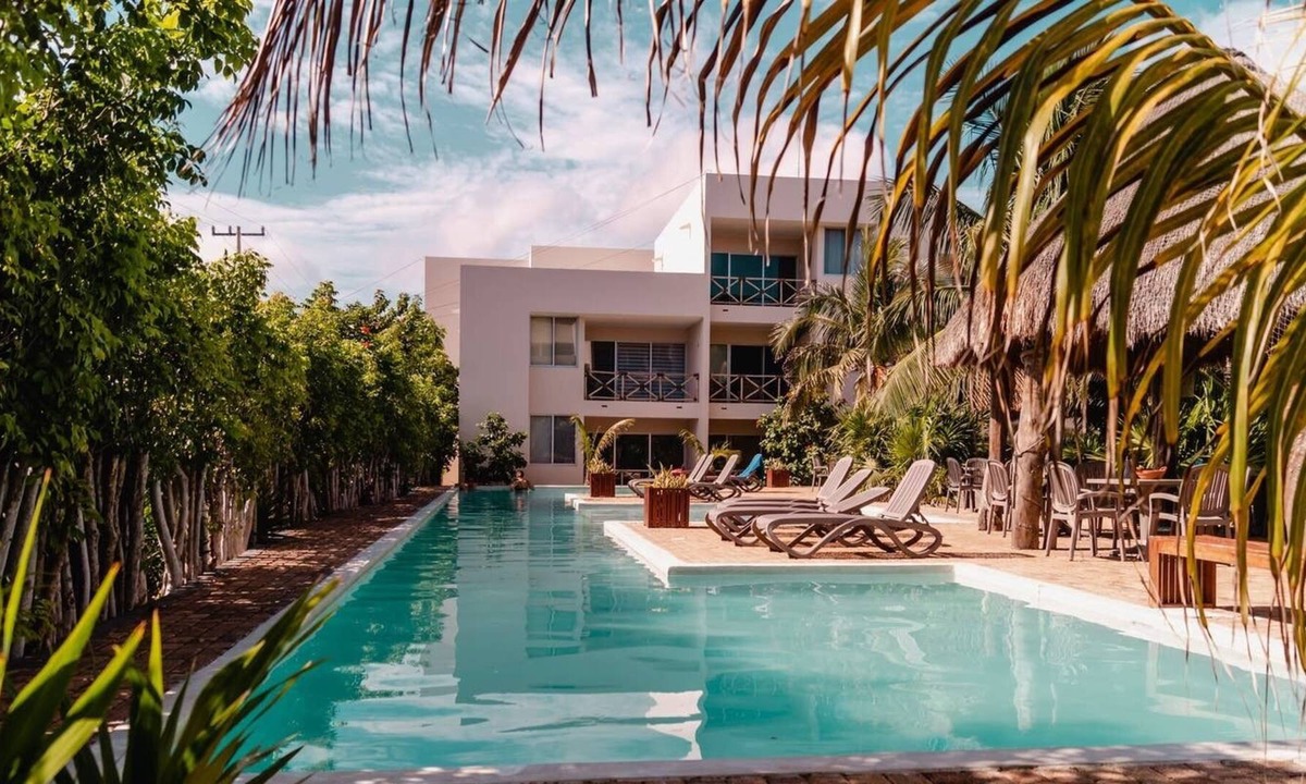 Progreso Municipality Condo | Luxury Condo, 200Mbps Fiber optic, Progreso East, steps from the beach