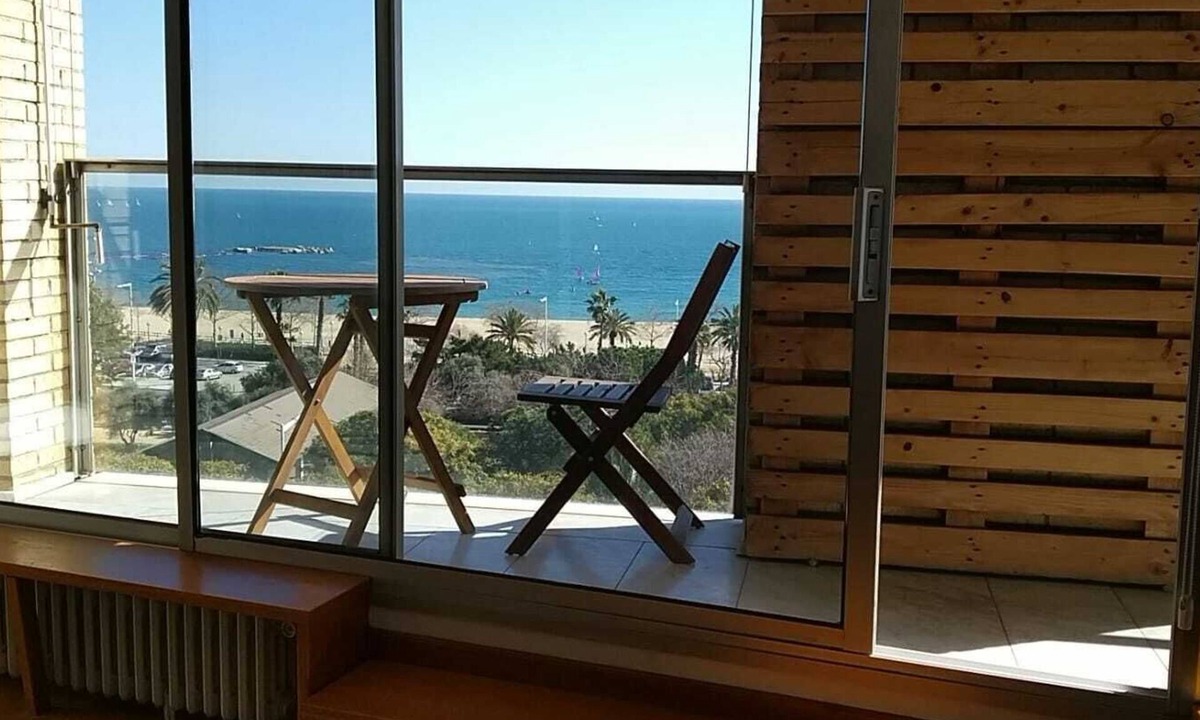 La Vila Olimpica del Poblenou Condo | Luxury Flat With Beach and Skyline Views
