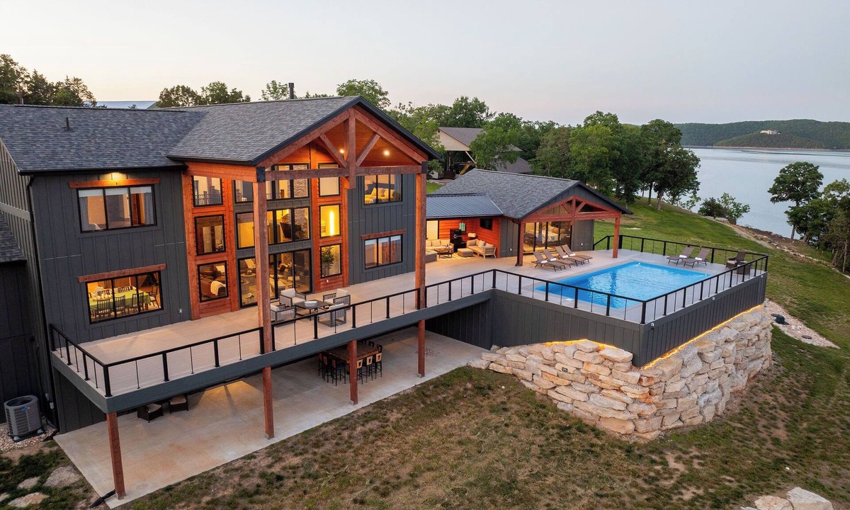 Lampe House | Luxury Lakefront! Private Pool, Hot Tub & Views