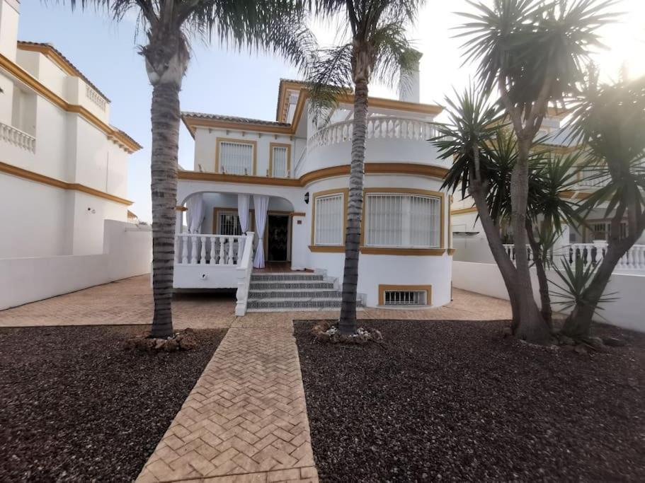 Vera Beach Villa | Luxury Paradise Beach Villa