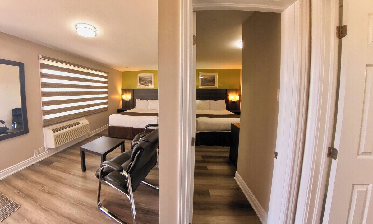 Kincardine Hotel | Maple Leaf Inn & Suites