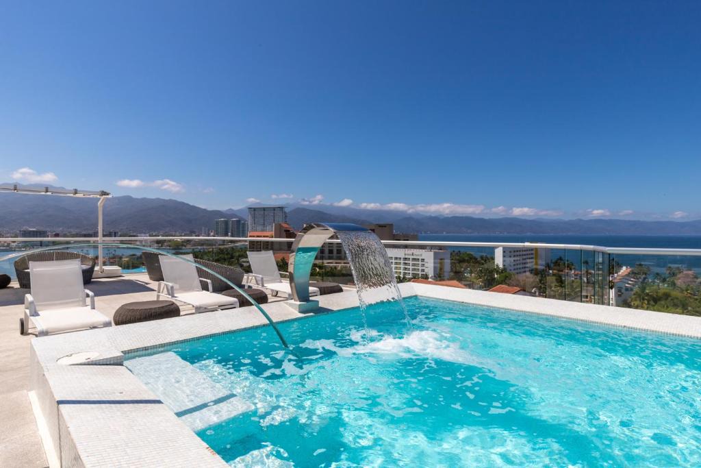 Isla Iguana Apartment | Marina Nautico 4B by Kivoya