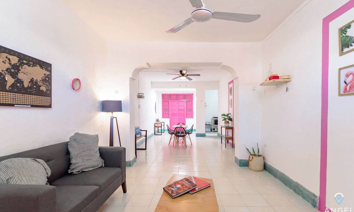 Centro House | Merida Downtown Gem: WiFi, AC, Kitchen, Free Bike!