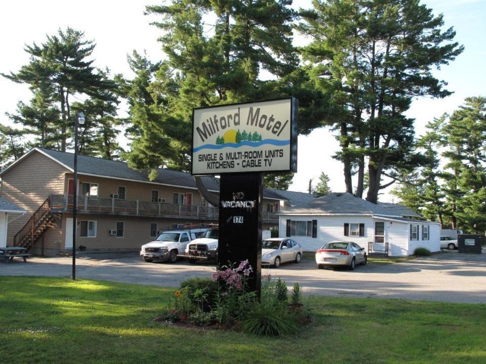 Milford Hotel | Milford Motel On the River