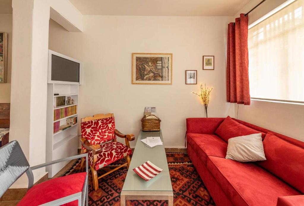 Del Carmen Apartment | Moctezuma: Stylish Apartment in the Heart of Coyoacan