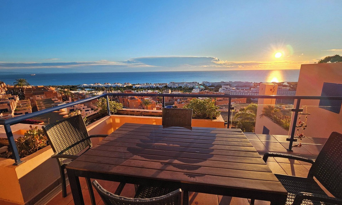 Mojacar Apartment | Modern Apartment with Wifi and Sea Views