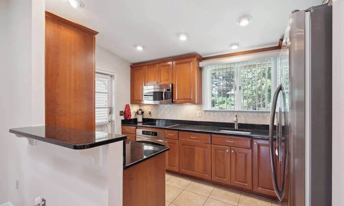 McLean House | Modern DC City Home in McLean
