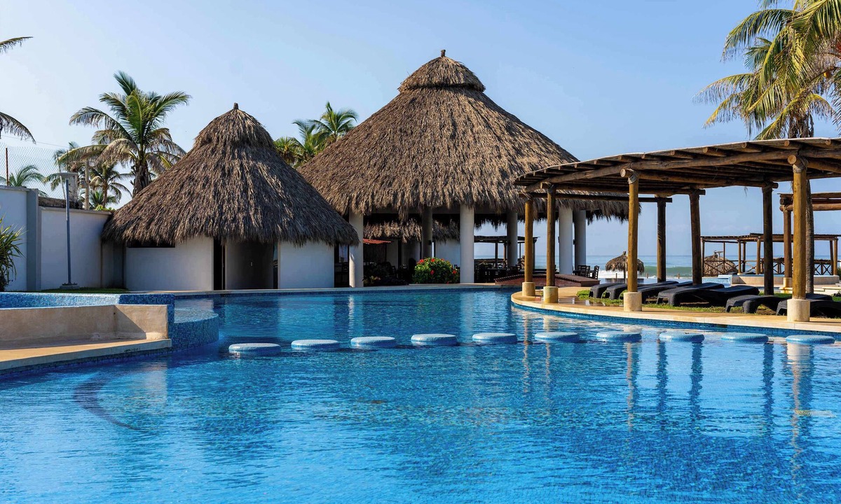 Boulevard Barra Vieja House | Modern House | 3 Bedrooms & Pool | Acapulco