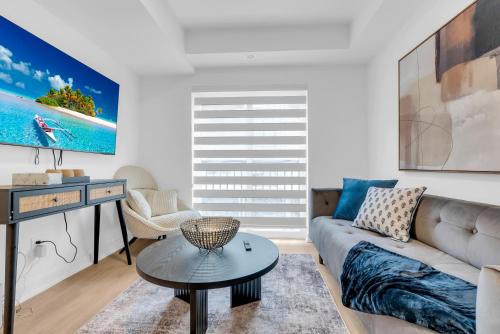 Whitby Villa | Modern Whitby Railway Home