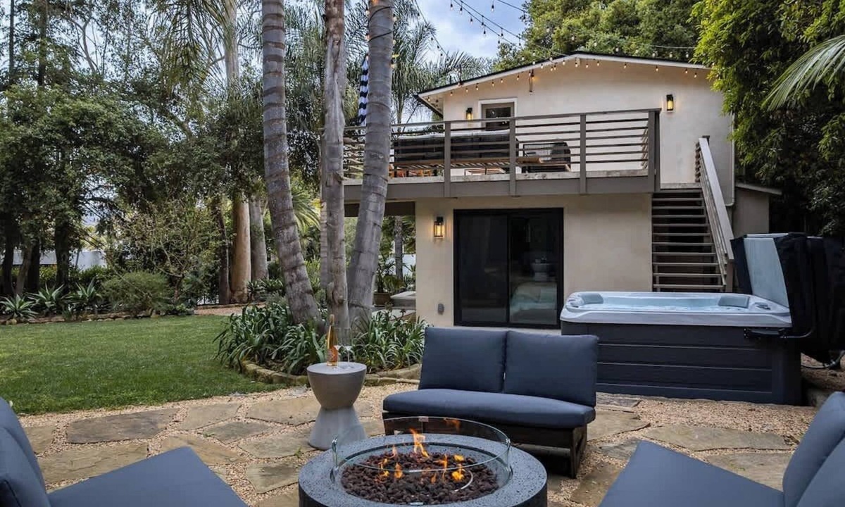 Eucalyptus Hill House | Montecito Escape Walk to Beach + Hot Tub