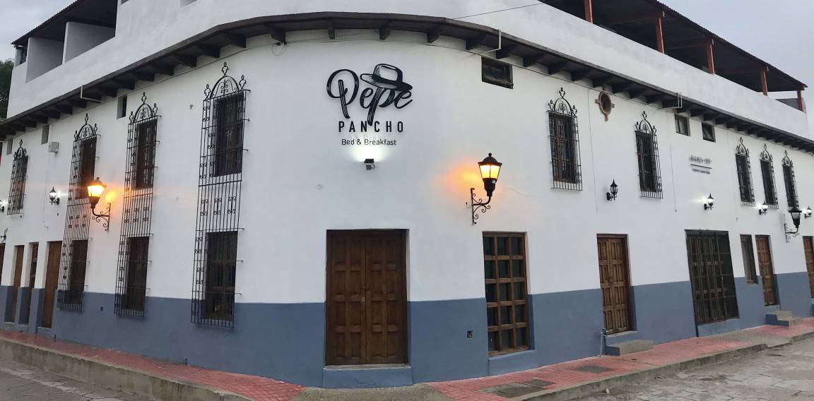 De Mexicanos House | Motel ∙ 8 guests