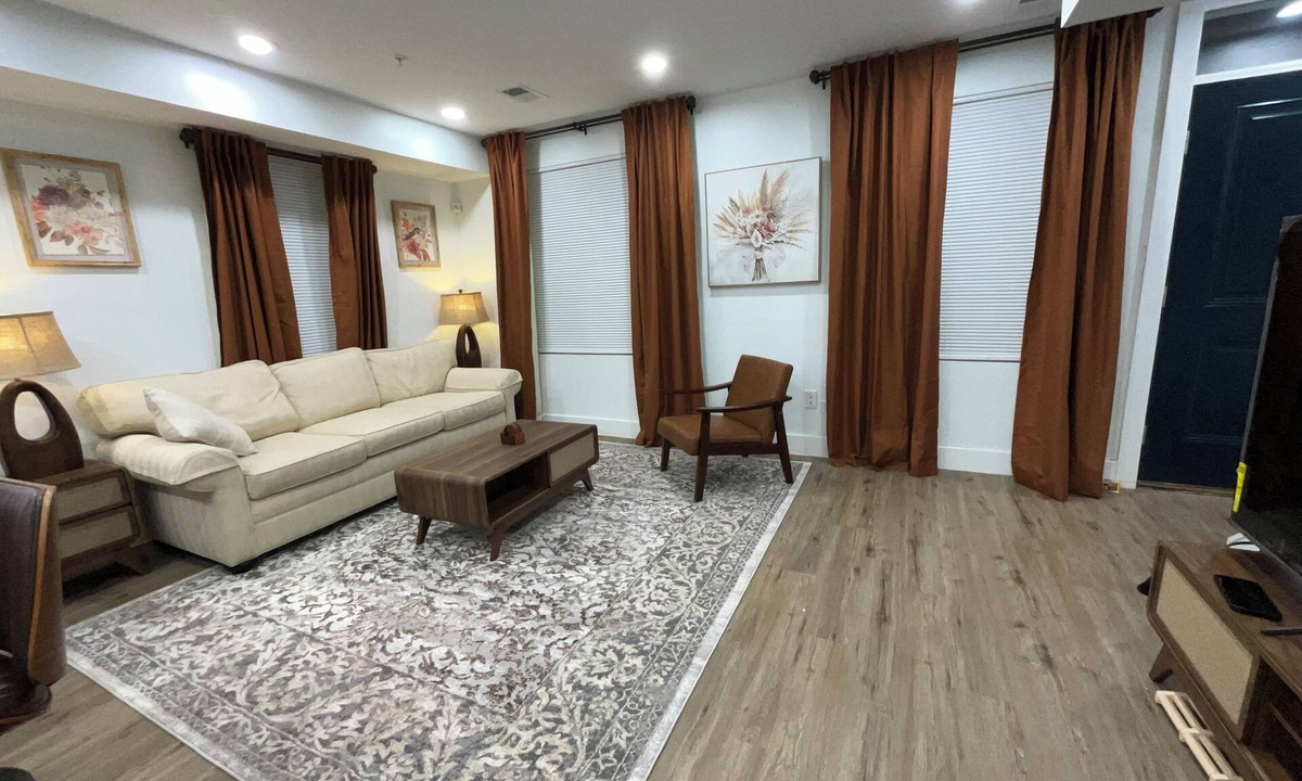 Washington House | New Adu 2 Bed