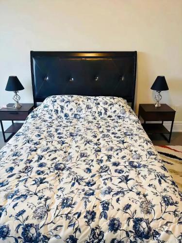 Innisfil House | New Connected Rooms with Shared Bathroom
