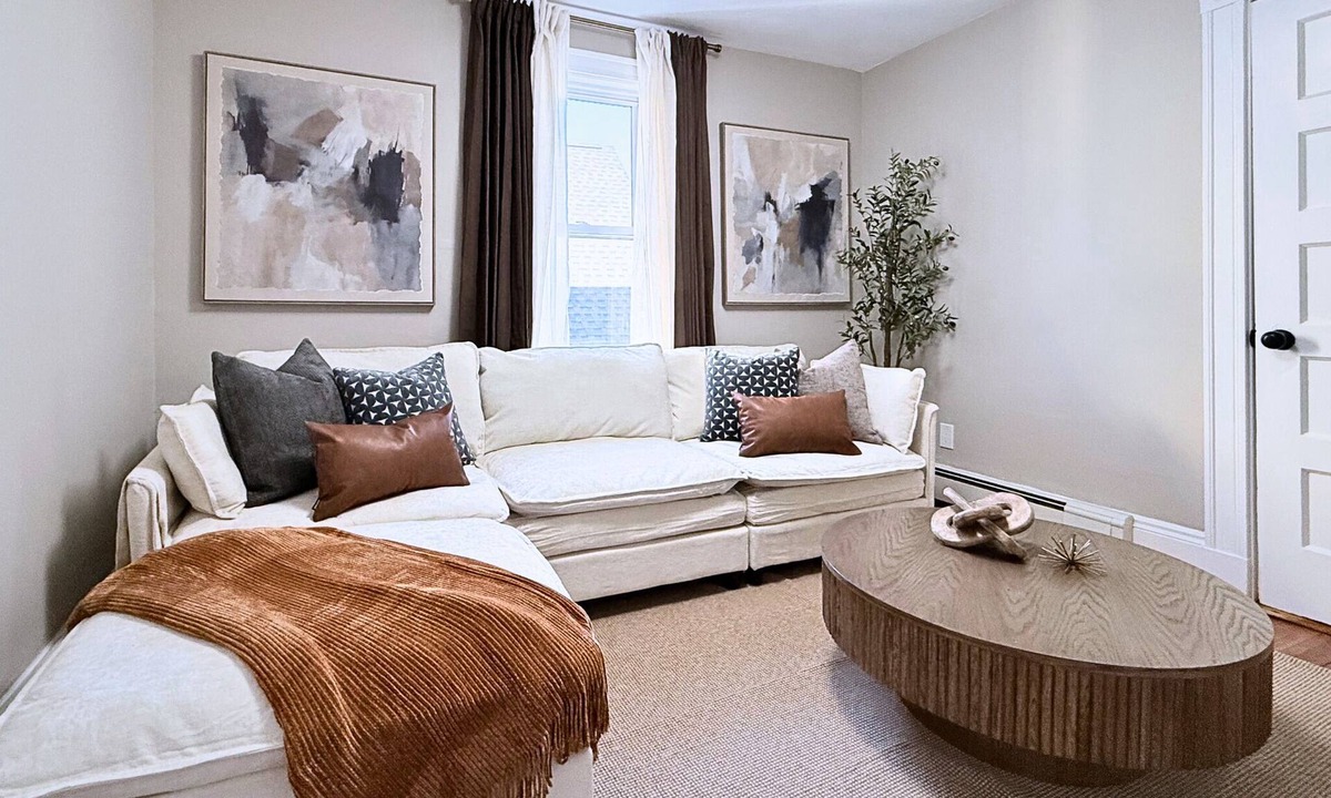 Somerville Apartment | NEW! Modern & Cozy Stay Near Harvard + Parking