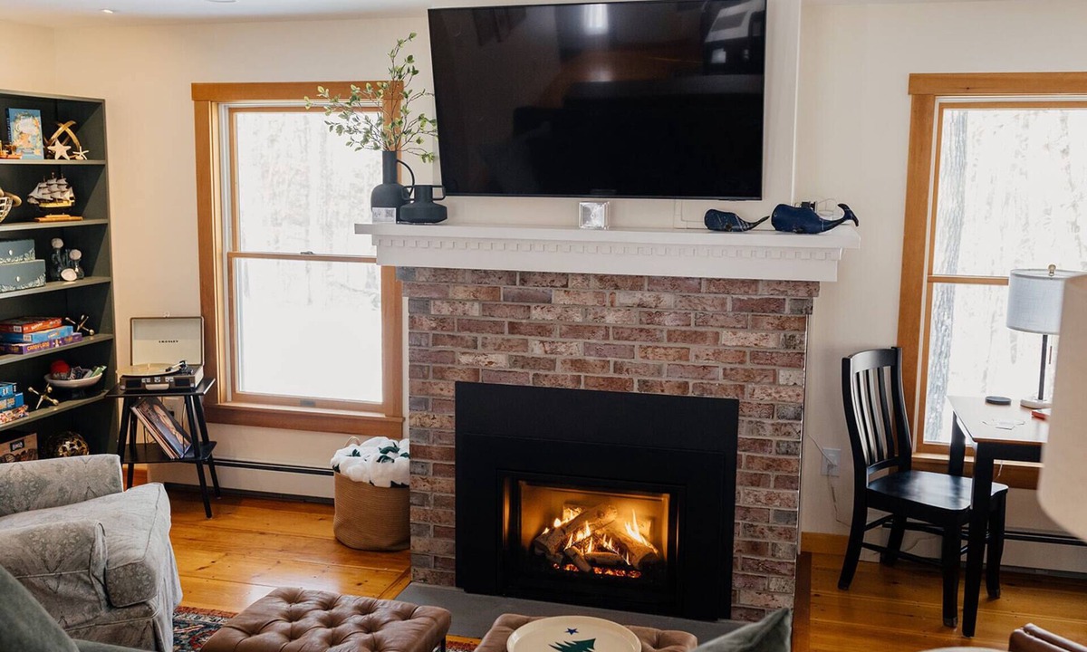 Walpole House | New! Pemaquid Escape | Curated Comfort + Hot Tub