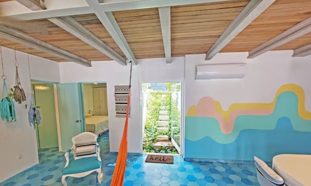 North End Apartment | New + Super Fast WiFi + Free BeachClub Daily Access + Amazing Location