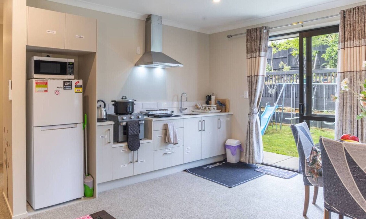 Pukekohe Apartment | New two B/room house attached to house