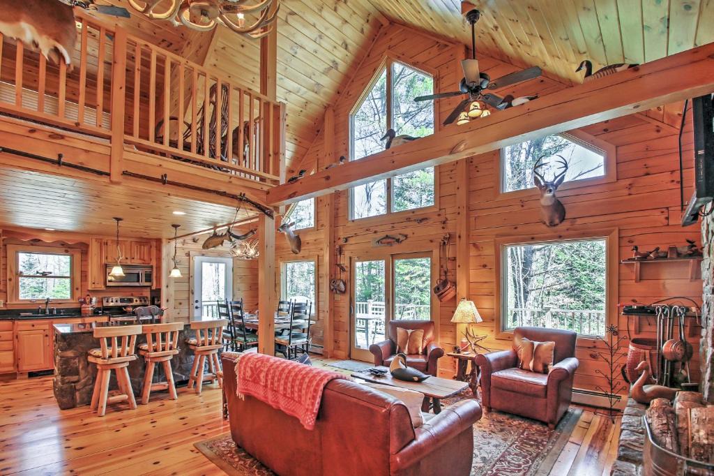 Bethel House | Newly Built Bethel Log Cabin with Deck, Near Skiing!