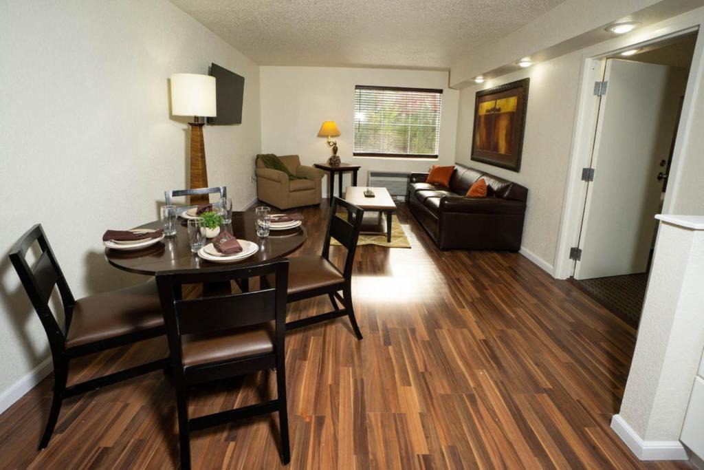 Branson Theater District Apartment | Oak Ridge at Branson