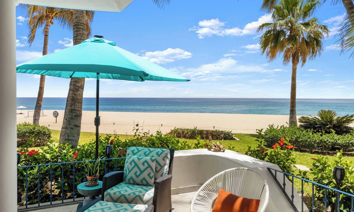 San Jose del Cabo Condo | OCEANFRONT @ COSTA AZUL! 2BR, On the Beach Now booking Holidays/Winter/Spring26!