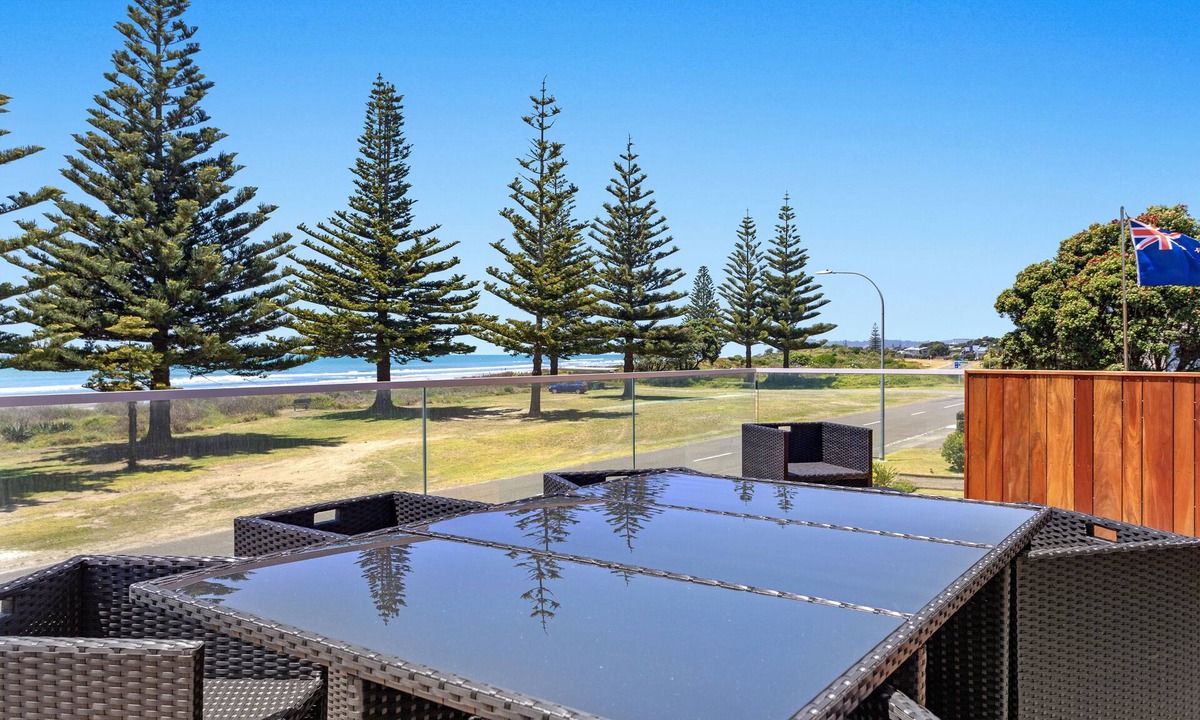 Ohope House | Ohope Beachside Retreat - Ohope Holiday Home