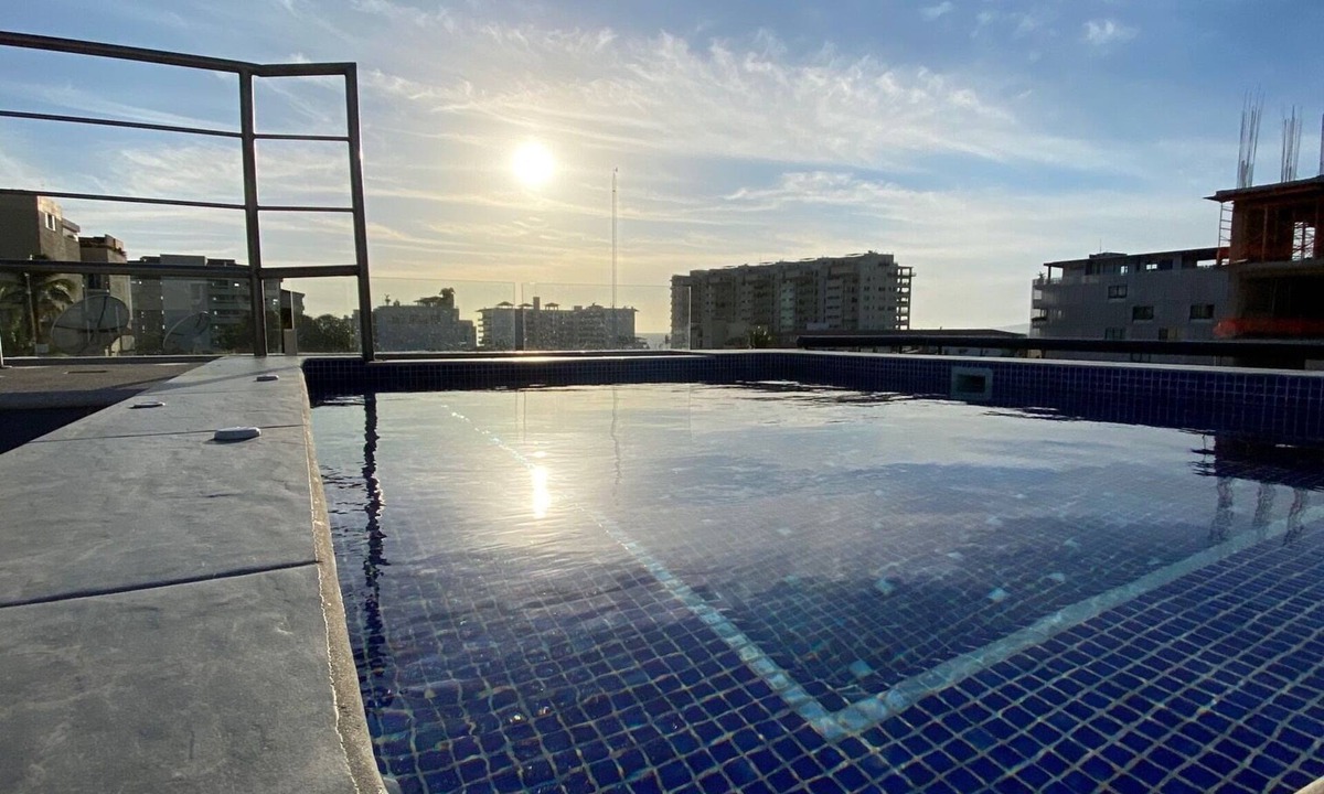 Emiliano Zapata Apartment | Old town WIFI A/C Rooftop/Pool Private Balcony Apt#1