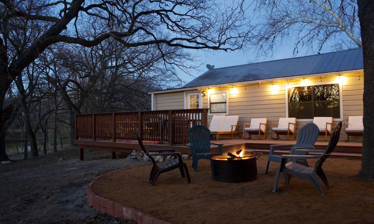 Leakey Cottage | On the Frio River