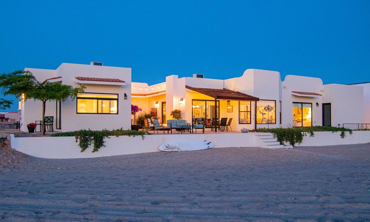 La Choya House | One-of-a-Kind La Oficina Oceanfront/Laguna Shores