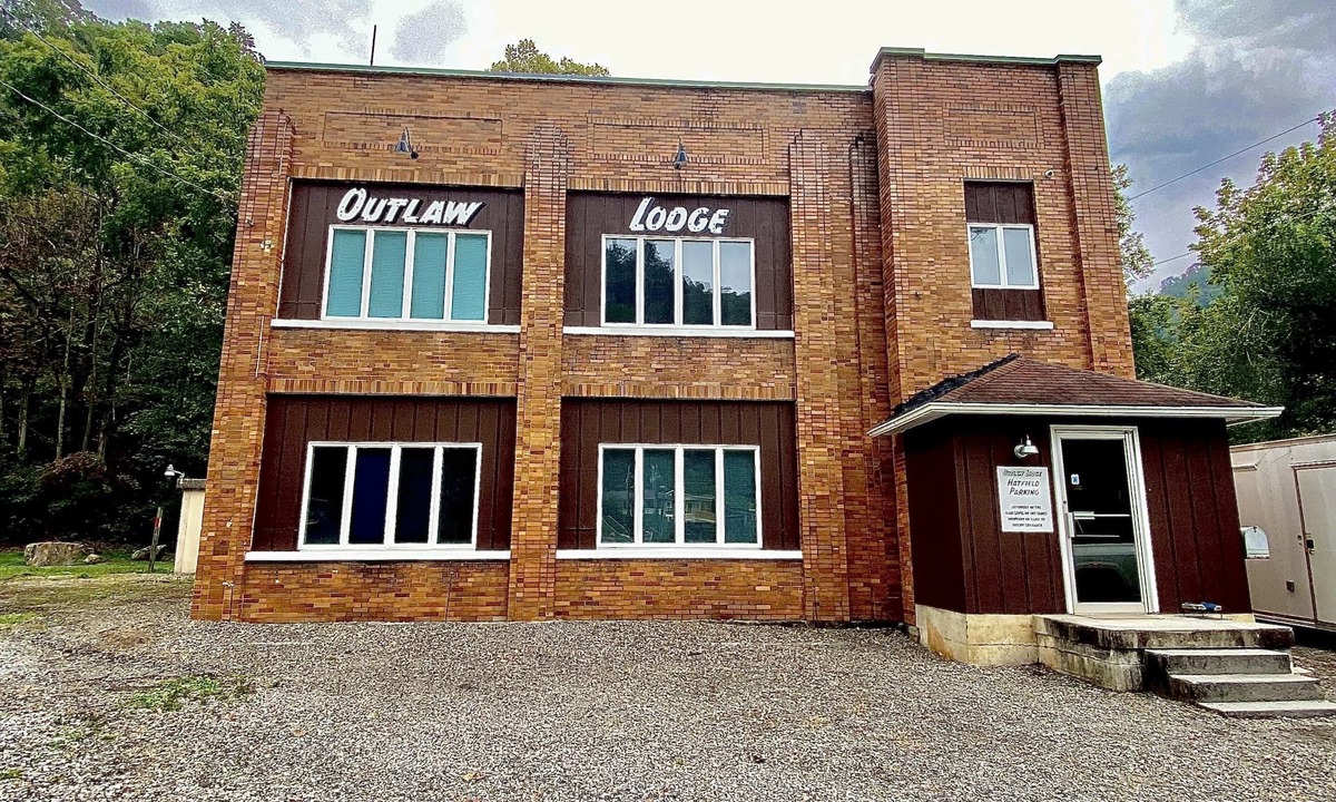 Ikes Fork Cabin | Outlaw Lodge (McCoy Floor 2nd)ATV,SXS, MX Offroad lodging