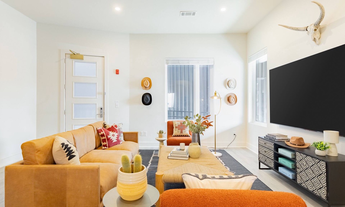Five Points Apartment | Outrider 110 by AvantStay | Private Rooftop Patio, Close to Broadway