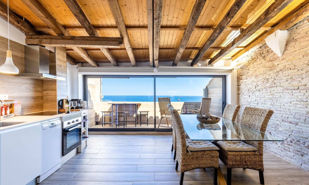 Old Town Apartment | Panoramic - Unik Vacation