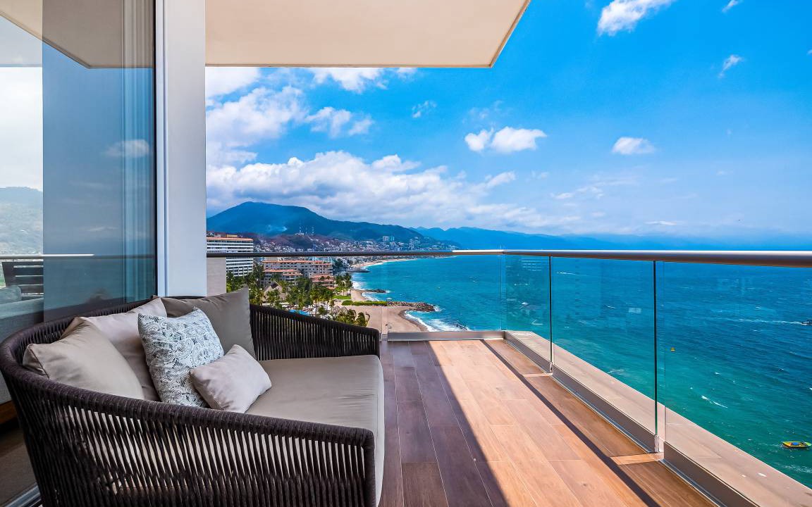 Las Glorias House | Penthouse ∙ 4 bedrooms ∙ 10 guests