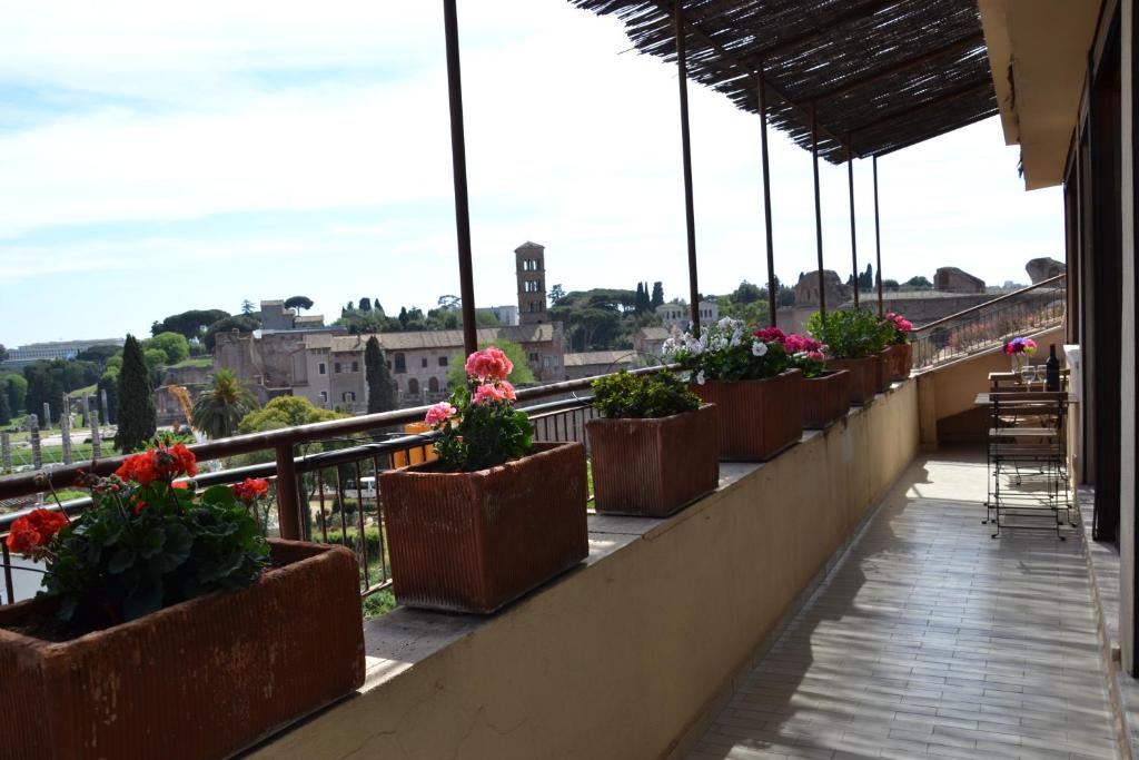 Monti Apartment | Penthouse Cardello Colosseum
