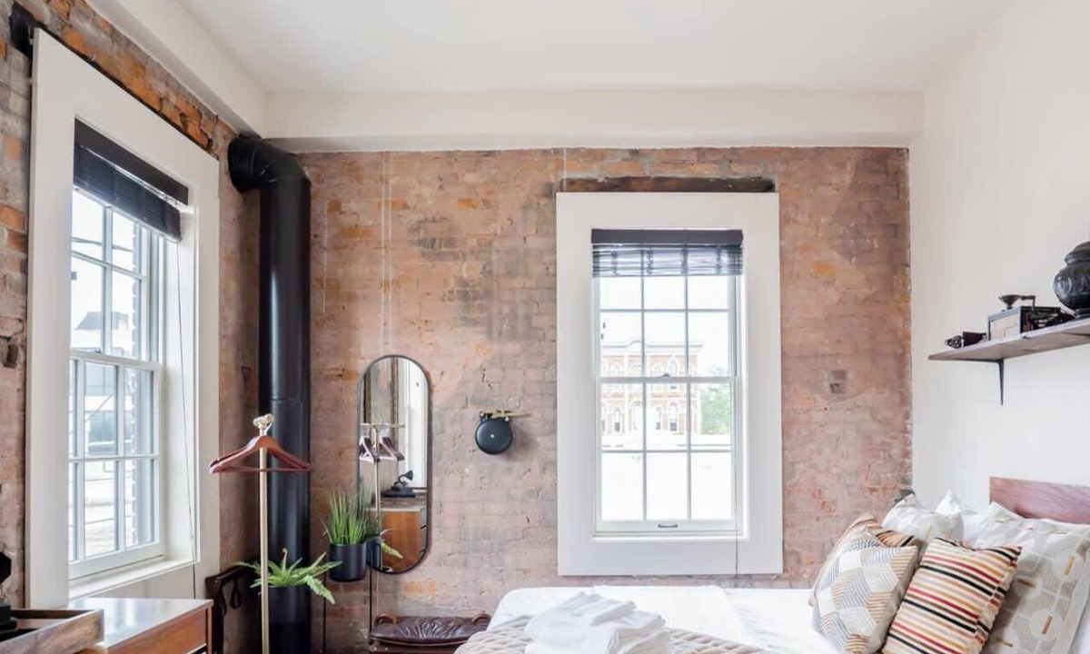Covington Apartment | Pickle Factory Hotel—1BR Close to Stadiums & Bars