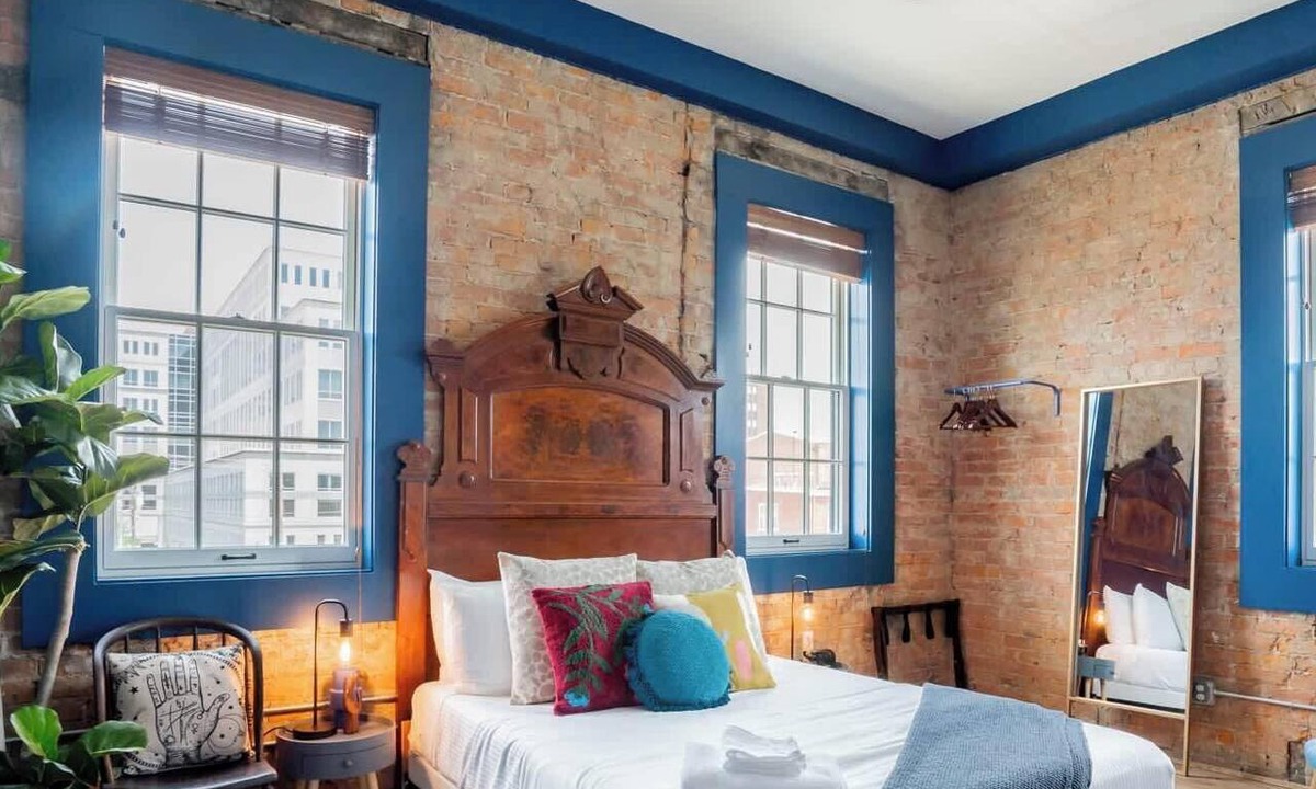 Covington Apartment | Pickle Factory Hotel—1BR Beside New Distillery!