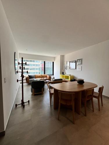 Ampliacion Granada Apartment | Polanco Chic Retreat