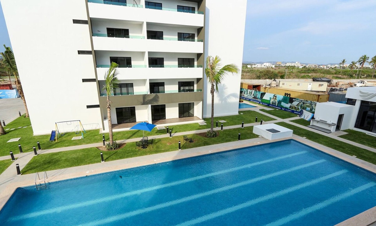 Villa Marina Apartment | Pool View Studio, Home Office Space, Amenities everywhere, Secure, Near beach