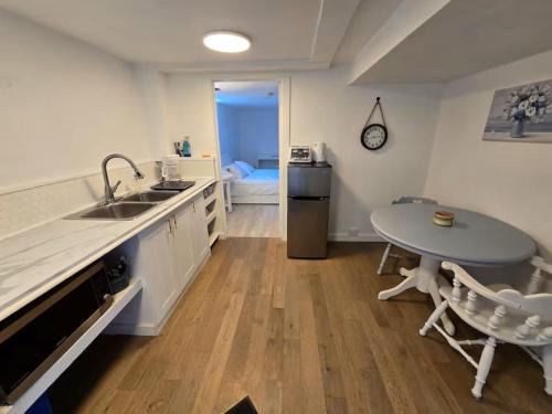 Selwyn Apartment | Private 2-Bedroom Minutes From Trent University