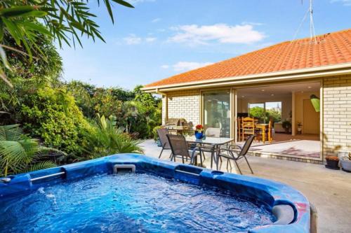 Coastlands House | Private Coastal Sanctuary - 50m from Stunning Beach!