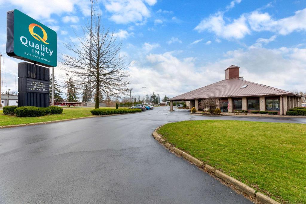 Wooster Hotel | Quality Inn Wooster
