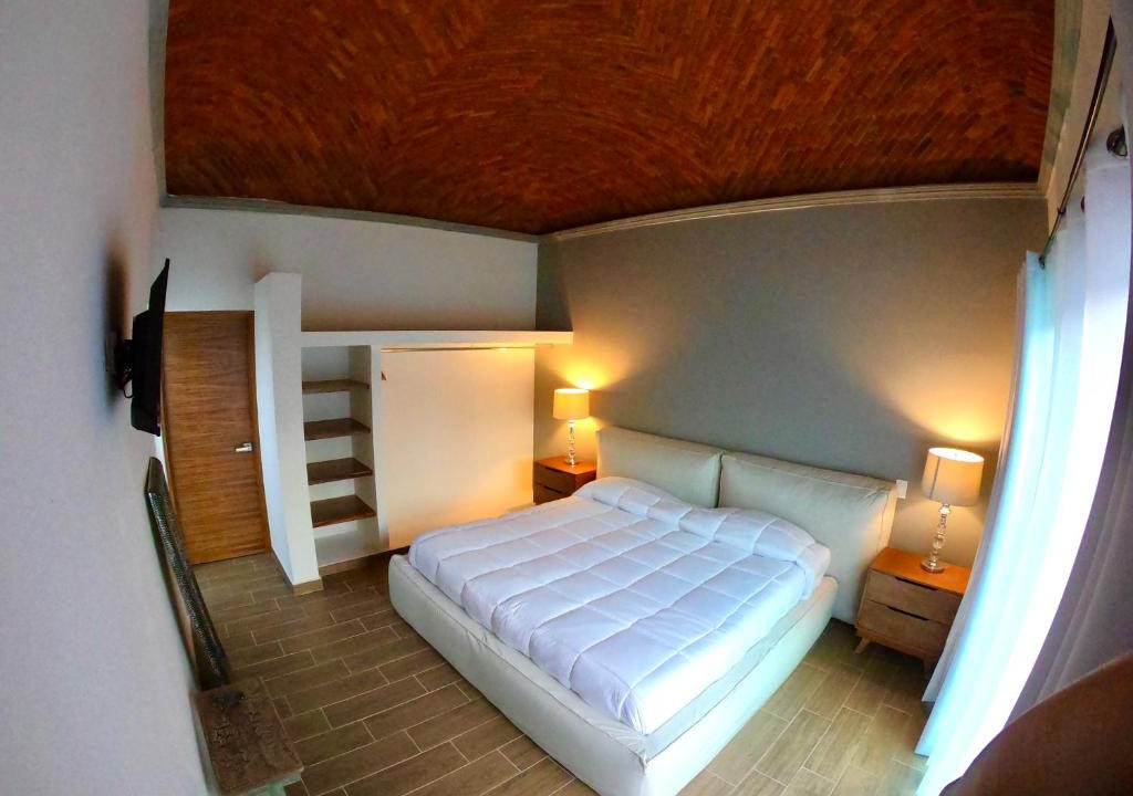 Ajijic Bed & Breakfast | Quinta Los Caballos