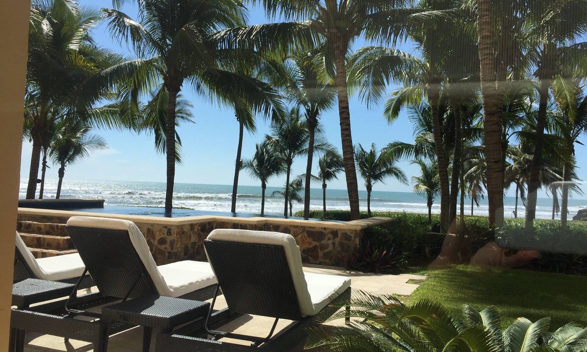 Acapulco Apartment | Real Beachfront paradise apartment