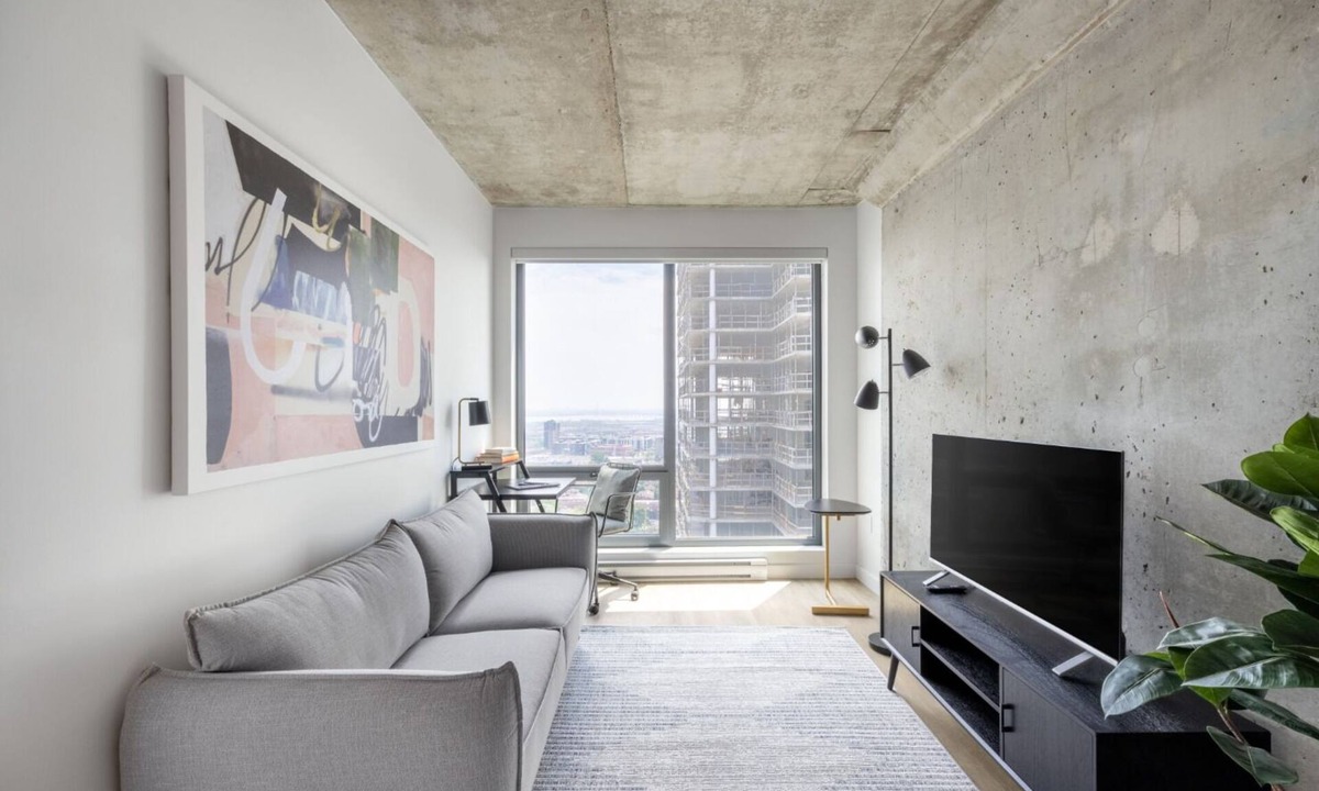 Downtown Montreal Apartment | Refined Comfort at Dorchester