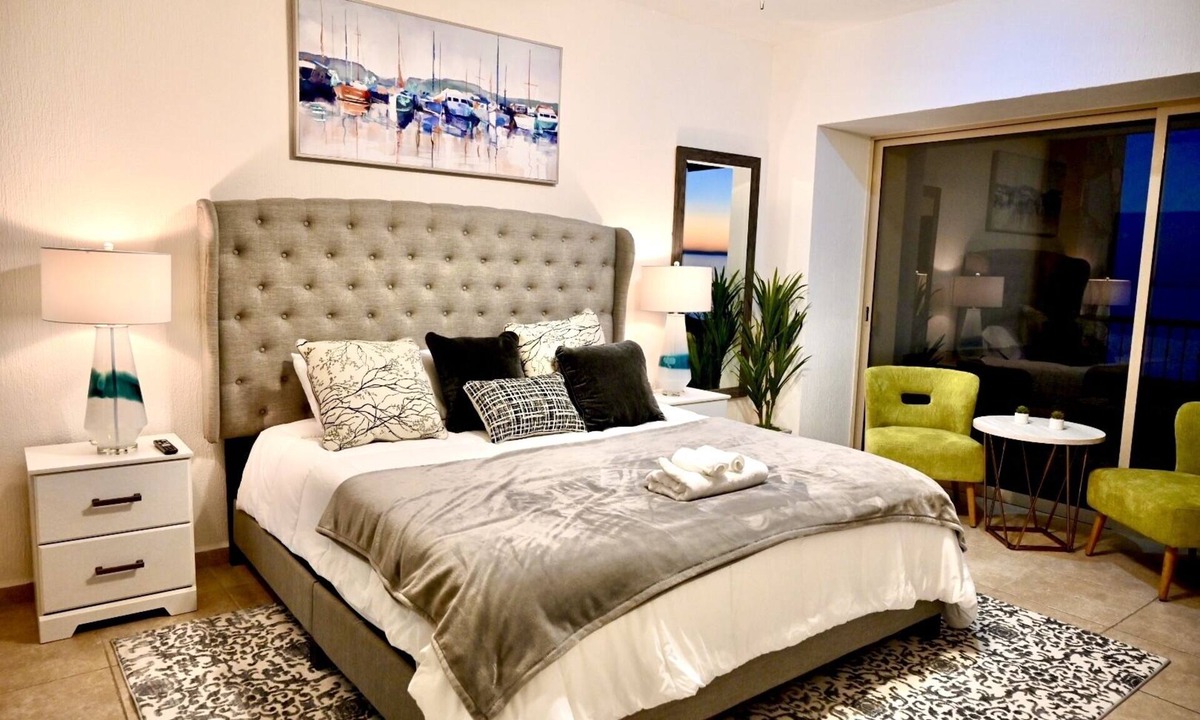 Bella Vista Apartment | Relax and enjoy the view. Luxurious beachfront 2 bedroom condo. Sonoran Sky 507