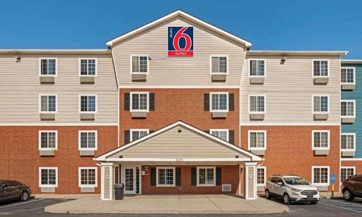 Sharonville Apartment | Relax Full Bed, Nsmk| Kitchen|Studio 6 Sharonville