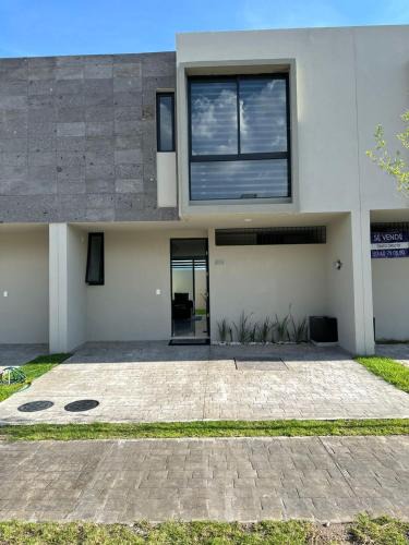 San Agustin House | Residencial Santa Anita