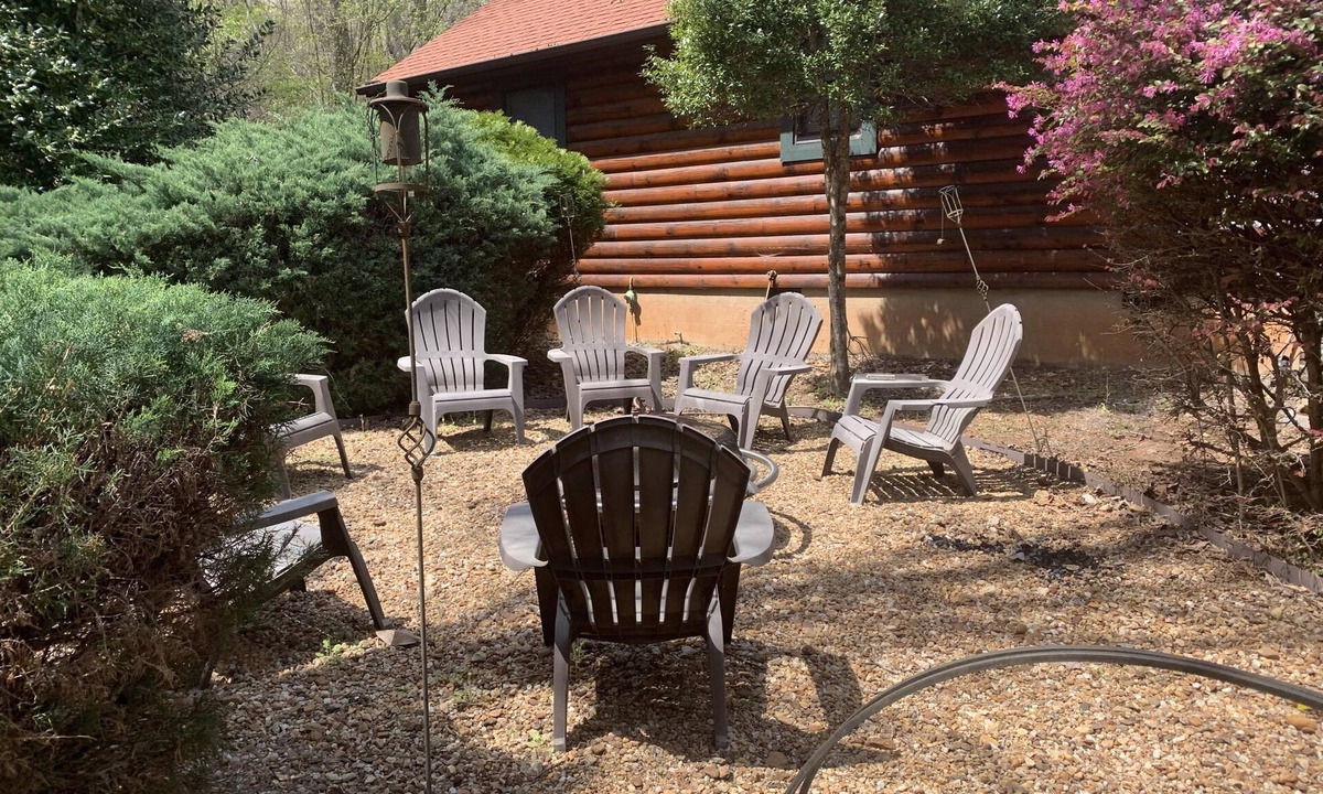 Rutherfordton Cabin | Ridge View Cabin with Fireplace Pet Friendly 2.7 miles from TIEC