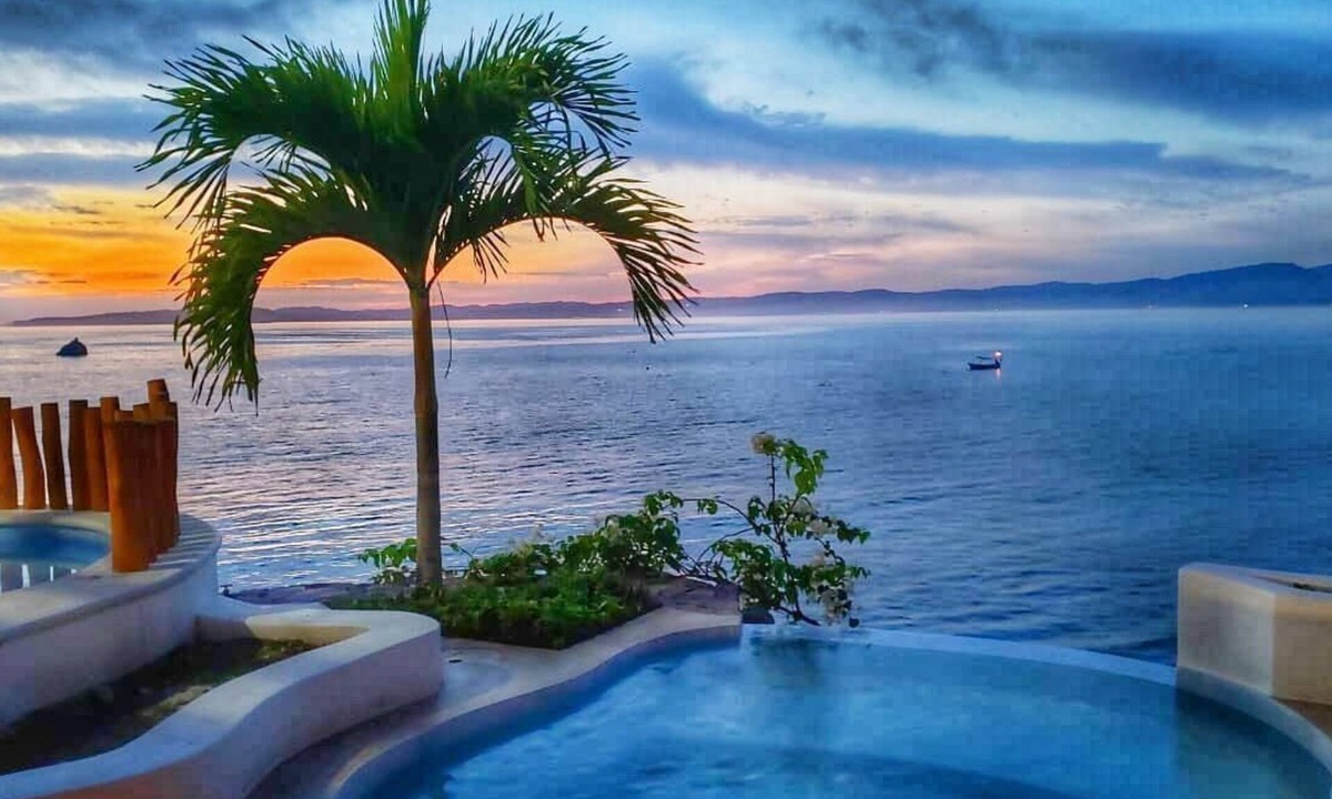 La Manzanilla House | Right in front of the sea! Maguey House