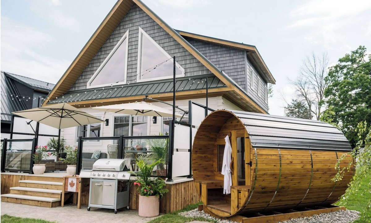 Trent Hills House | Riverside Cabin 4 A serene riverside getaway
